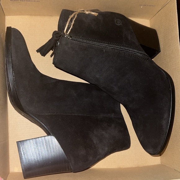 New Born Ervine Bootie size 10 BLACK SUEDE new in box - Picture 3 of 7